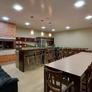 Pavilhão com 640m², no bairro Santa Catarina em Caxias do Sul para Alugar