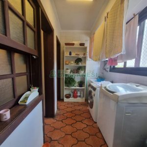 Apartamento com 112m², 3 dormitórios, 1 vaga, no bairro Centro em Caxias do Sul para Comprar