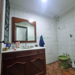 Apartamento com 112m², 3 dormitórios, 1 vaga, no bairro Centro em Caxias do Sul para Comprar