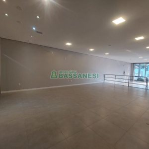 Loja com 130m², no bairro Centro em Caxias do Sul para Alugar
