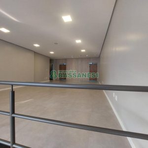 Loja com 130m², no bairro Centro em Caxias do Sul para Alugar