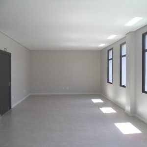 Loja com 130m², no bairro Centro em Caxias do Sul para Alugar