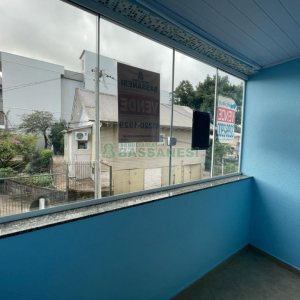 Kitinete com 21m², 1 dormitório, no bairro Centro em Caxias do Sul para Comprar