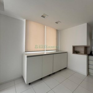 Apartamento com 112m², 3 dormitórios, 2 vagas, no bairro Cristo Redentor em Caxias do Sul para Alugar