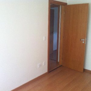 Apartamento com 62m², 2 dormitórios, 1 vaga, no bairro Petrópolis em Caxias do Sul para Comprar