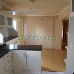 Apartamento com 95m², 3 dormitórios, 1 vaga, no bairro Lourdes em Caxias do Sul para Alugar