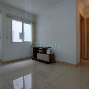 Apto Mobiliado com 37m², 1 dormitório, 1 vaga, no bairro Petrópolis em Caxias do Sul para Comprar