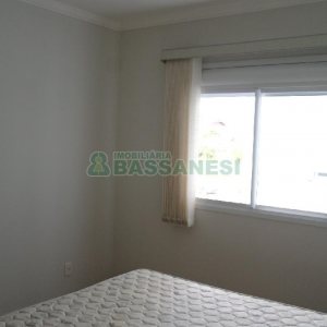 Apartamento com 37m², 1 dormitório, 1 vaga, no bairro Petrópolis em Caxias do Sul para Alugar