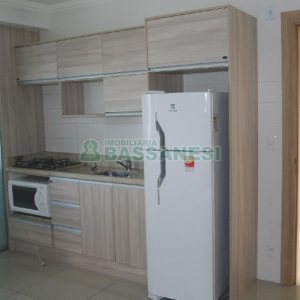Apartamento com 37m², 1 dormitório, 1 vaga, no bairro Petrópolis em Caxias do Sul para Alugar