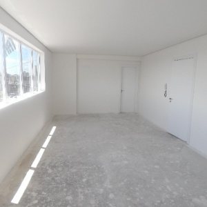 Sala com 41m², no bairro Panazzolo em Caxias do Sul para Comprar