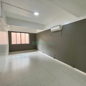 Loja com 315m², no bairro São Pelegrino em Caxias do Sul para Alugar