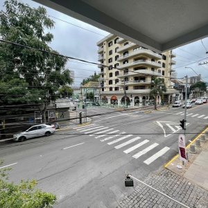Loja com 315m², no bairro São Pelegrino em Caxias do Sul para Alugar