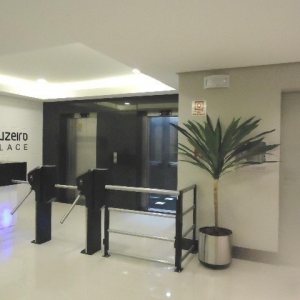 Sala com 58m², 1 vaga, no bairro Pio X em Caxias do Sul para Comprar