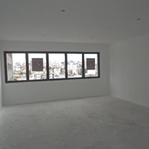 Sala com 42m², 1 vaga, no bairro Pio X em Caxias do Sul para Comprar