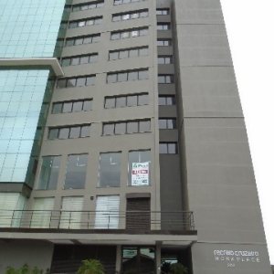 Sala com 42m², 1 vaga, no bairro Pio X em Caxias do Sul para Comprar