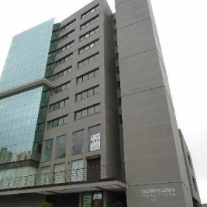 Sala com 42m², 1 vaga, no bairro Pio X em Caxias do Sul para Comprar