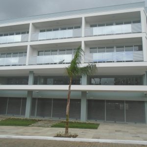 Loja com 180m², 2 vagas, no bairro Jardim América em Caxias do Sul para Comprar