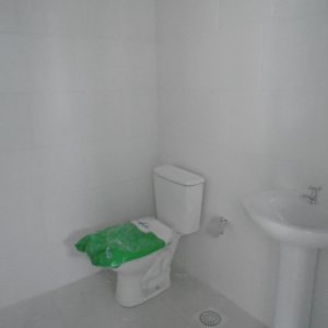 Loja com 180m², 2 vagas, no bairro Jardim América em Caxias do Sul para Comprar