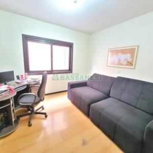 Apartamento com 144m², 3 dormitórios, 2 vagas, no bairro Panazzolo em Caxias do Sul para Alugar