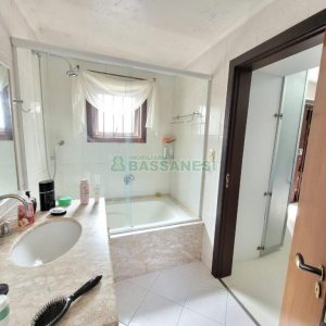 Apartamento com 144m², 3 dormitórios, 2 vagas, no bairro Panazzolo em Caxias do Sul para Alugar