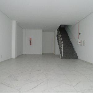 Loja com 220m², no bairro São Pelegrino em Caxias do Sul para Alugar