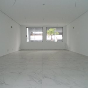 Loja com 220m², no bairro São Pelegrino em Caxias do Sul para Alugar