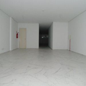 Loja com 220m², no bairro São Pelegrino em Caxias do Sul para Alugar