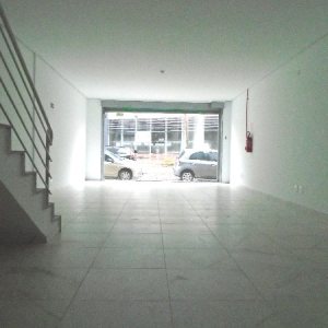 Loja com 220m², no bairro São Pelegrino em Caxias do Sul para Alugar