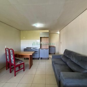 Kitinete Mobiliado com 34m², 1 dormitório, 1 vaga, no bairro Petrópolis em Caxias do Sul para Alugar