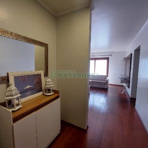 Apto Mobiliado com 112m², 4 dormitórios, 2 vagas, no bairro Lourdes em Caxias do Sul para Alugar