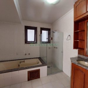 Apto Mobiliado com 112m², 4 dormitórios, 2 vagas, no bairro Lourdes em Caxias do Sul para Alugar