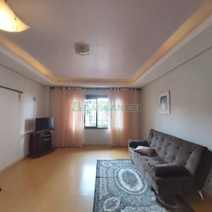 Apto Mobiliado com 80m², 2 dormitórios, 1 vaga, no bairro Madureira em Caxias do Sul para Comprar