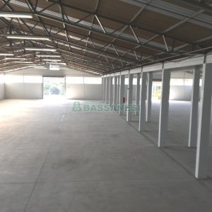 Pavilhão com 3000m², no bairro Cidade Nova em Caxias do Sul para Alugar