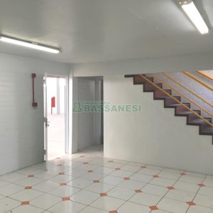 Pavilhão com 3000m², no bairro Cidade Nova em Caxias do Sul para Alugar
