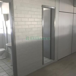 Pavilhão com 3000m², no bairro Cidade Nova em Caxias do Sul para Alugar