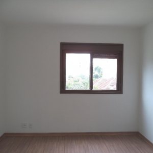 Apartamento com 64m², 2 dormitórios, 1 vaga, no bairro São Pelegrino em Caxias do Sul para Alugar