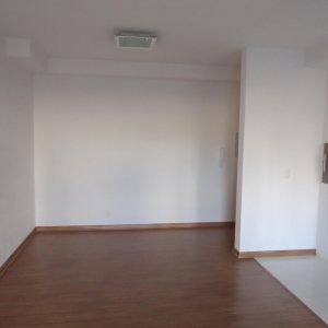 Apartamento com 64m², 2 dormitórios, 1 vaga, no bairro São Pelegrino em Caxias do Sul para Alugar