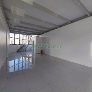 Loja com 102m², no bairro Rio Branco em Caxias do Sul para Alugar