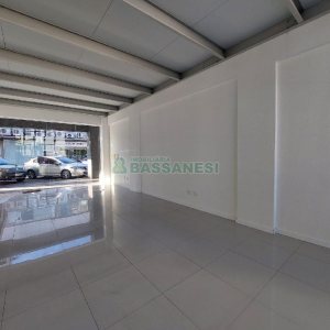 Loja com 102m², no bairro Rio Branco em Caxias do Sul para Alugar
