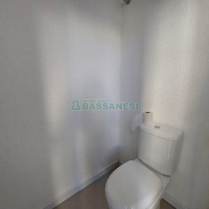 Loja com 102m², no bairro Rio Branco em Caxias do Sul para Alugar