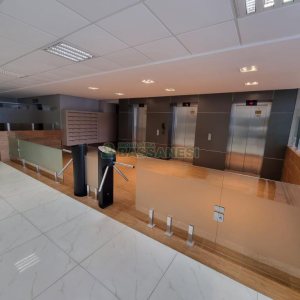 Sala com 63m², 2 vagas, no bairro São Pelegrino em Caxias do Sul para Comprar