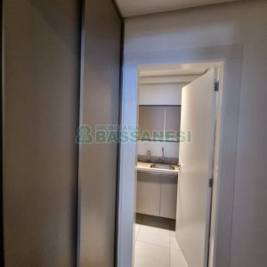 Sala com 63m², 2 vagas, no bairro São Pelegrino em Caxias do Sul para Comprar