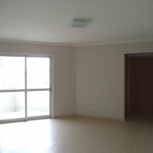 Apartamento com 98m², 3 dormitórios, 2 vagas, no bairro São Pelegrino em Caxias do Sul para Alugar