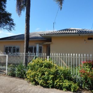 Casa com 220m², 3 dormitórios, 1 vaga, no bairro Bela Vista em Caxias do Sul para Alugar