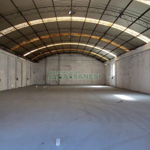 Pavilhão com 450m², no bairro Santa Catarina em Caxias do Sul para Alugar