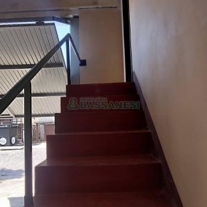 Pavilhão com 450m², no bairro Santa Catarina em Caxias do Sul para Alugar