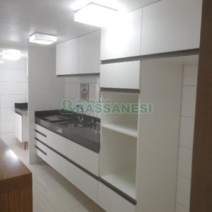 Apto Mobiliado com 67m², 2 dormitórios, 2 vagas, no bairro Santa Catarina em Caxias do Sul para Alugar