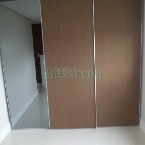 Apto Mobiliado com 67m², 2 dormitórios, 2 vagas, no bairro Santa Catarina em Caxias do Sul para Alugar