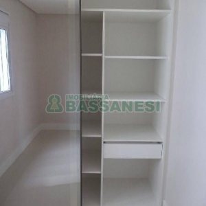 Apto Mobiliado com 67m², 2 dormitórios, 2 vagas, no bairro Santa Catarina em Caxias do Sul para Alugar