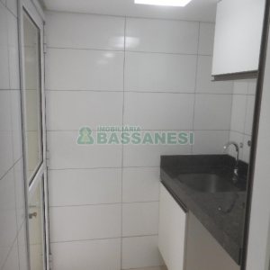 Apto Mobiliado com 67m², 2 dormitórios, 2 vagas, no bairro Santa Catarina em Caxias do Sul para Alugar